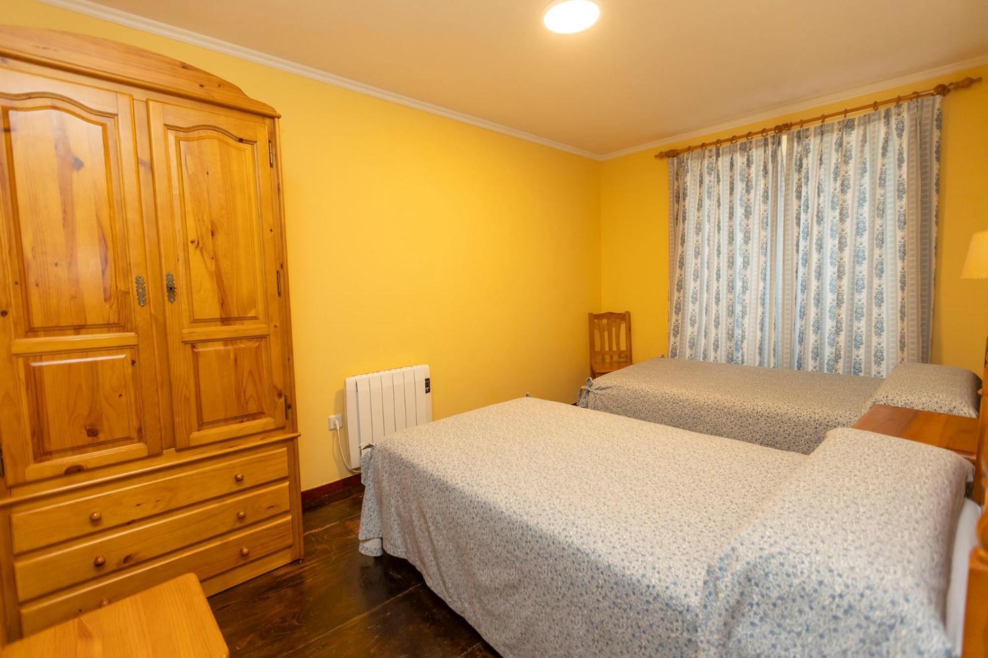 Escuder Apartamentos Turisticos Ribadeo Luaran gambar