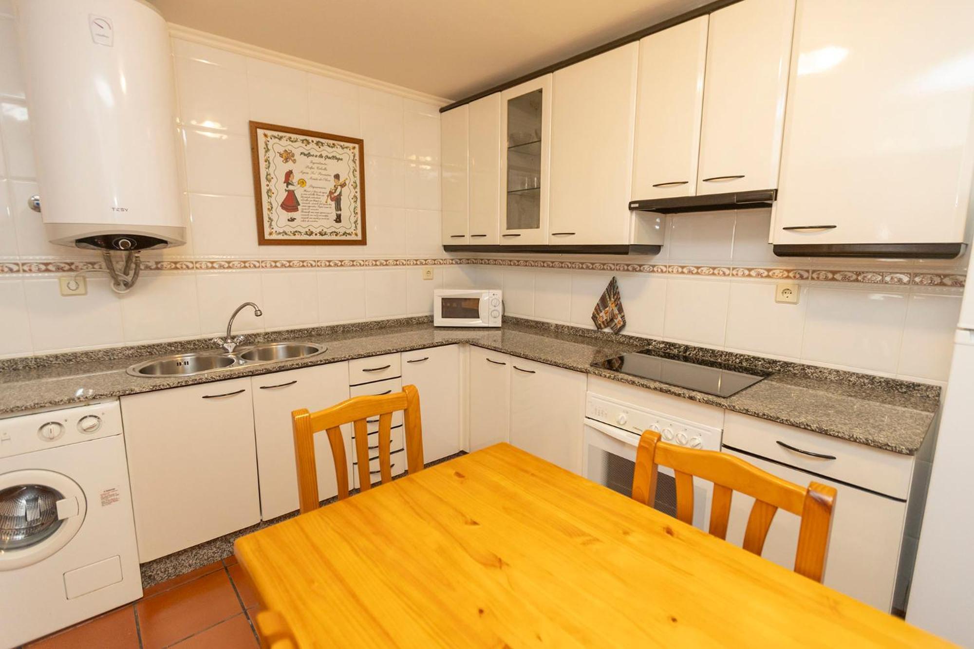 Escuder Apartamentos Turisticos Ribadeo Luaran gambar