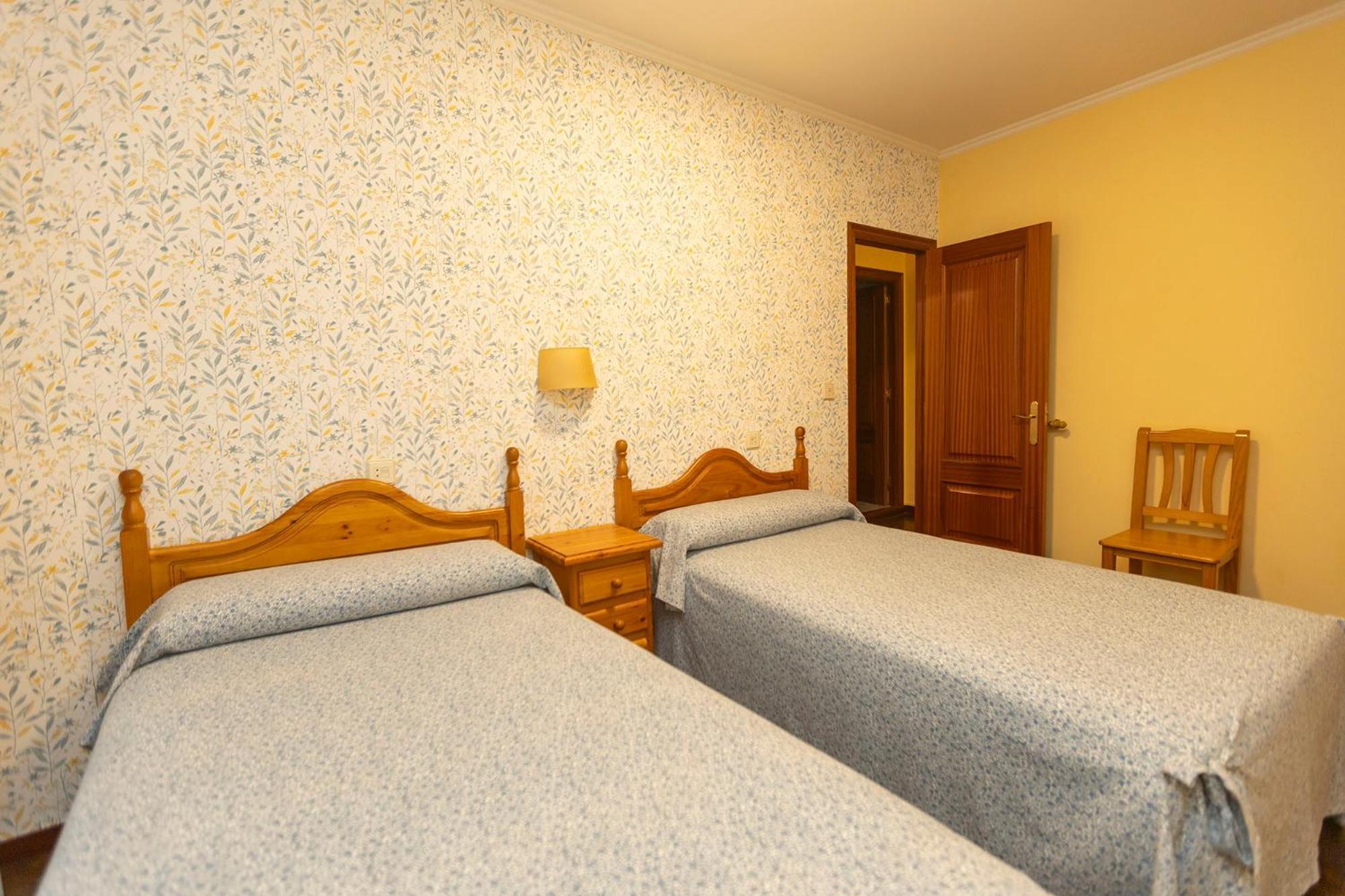 Escuder Apartamentos Turisticos Ribadeo Luaran gambar