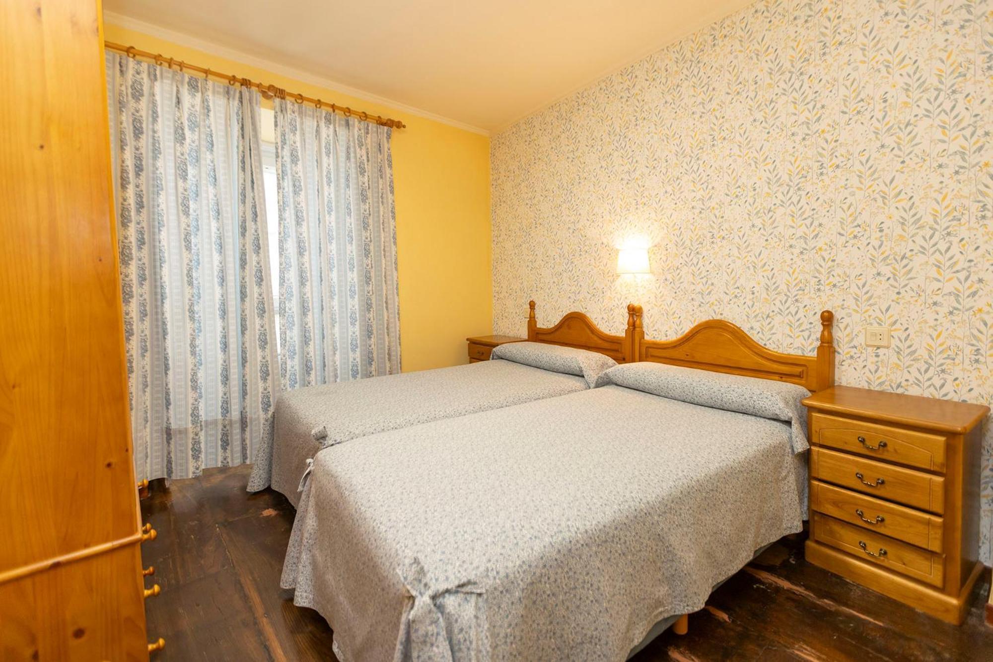 Escuder Apartamentos Turisticos Ribadeo Luaran gambar