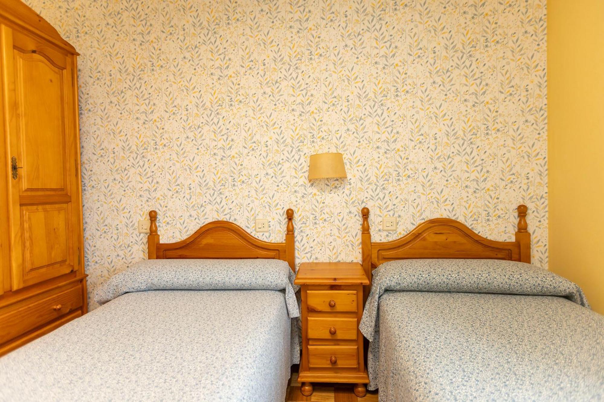 Escuder Apartamentos Turisticos Ribadeo Luaran gambar