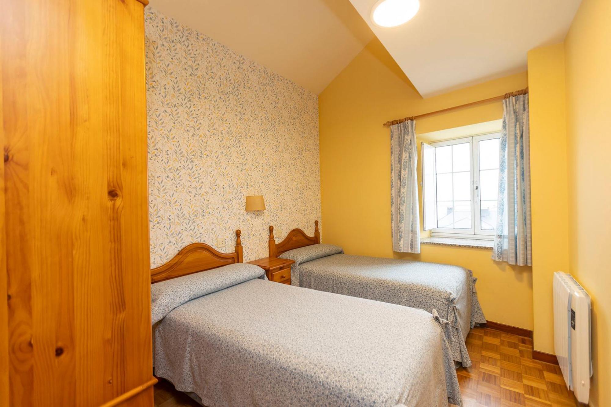 Escuder Apartamentos Turisticos Ribadeo Luaran gambar