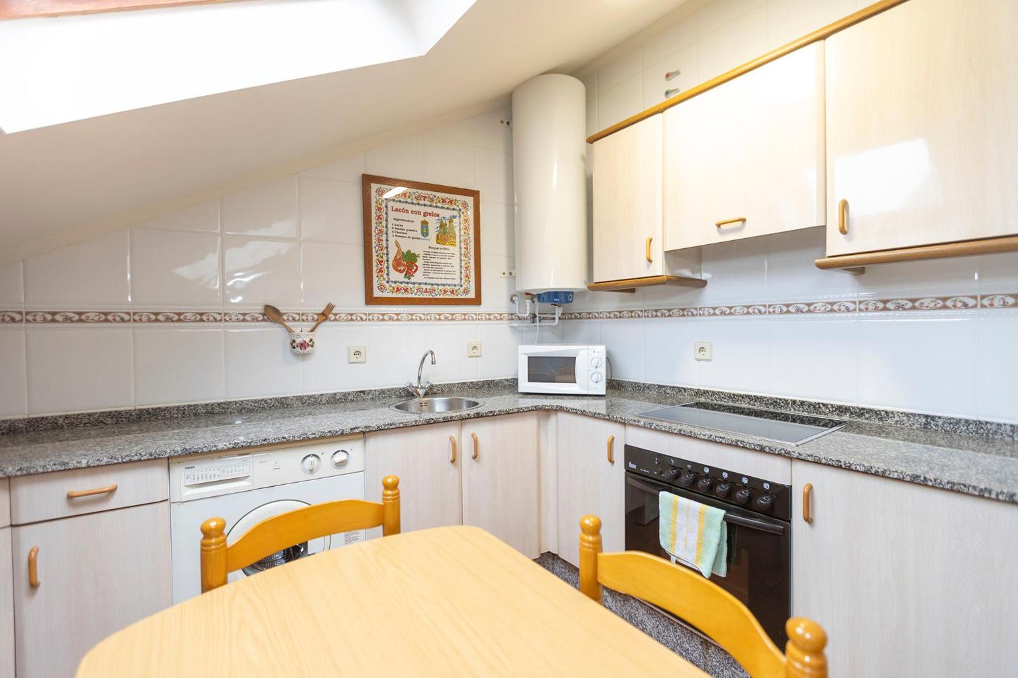 Escuder Apartamentos Turisticos Ribadeo Luaran gambar
