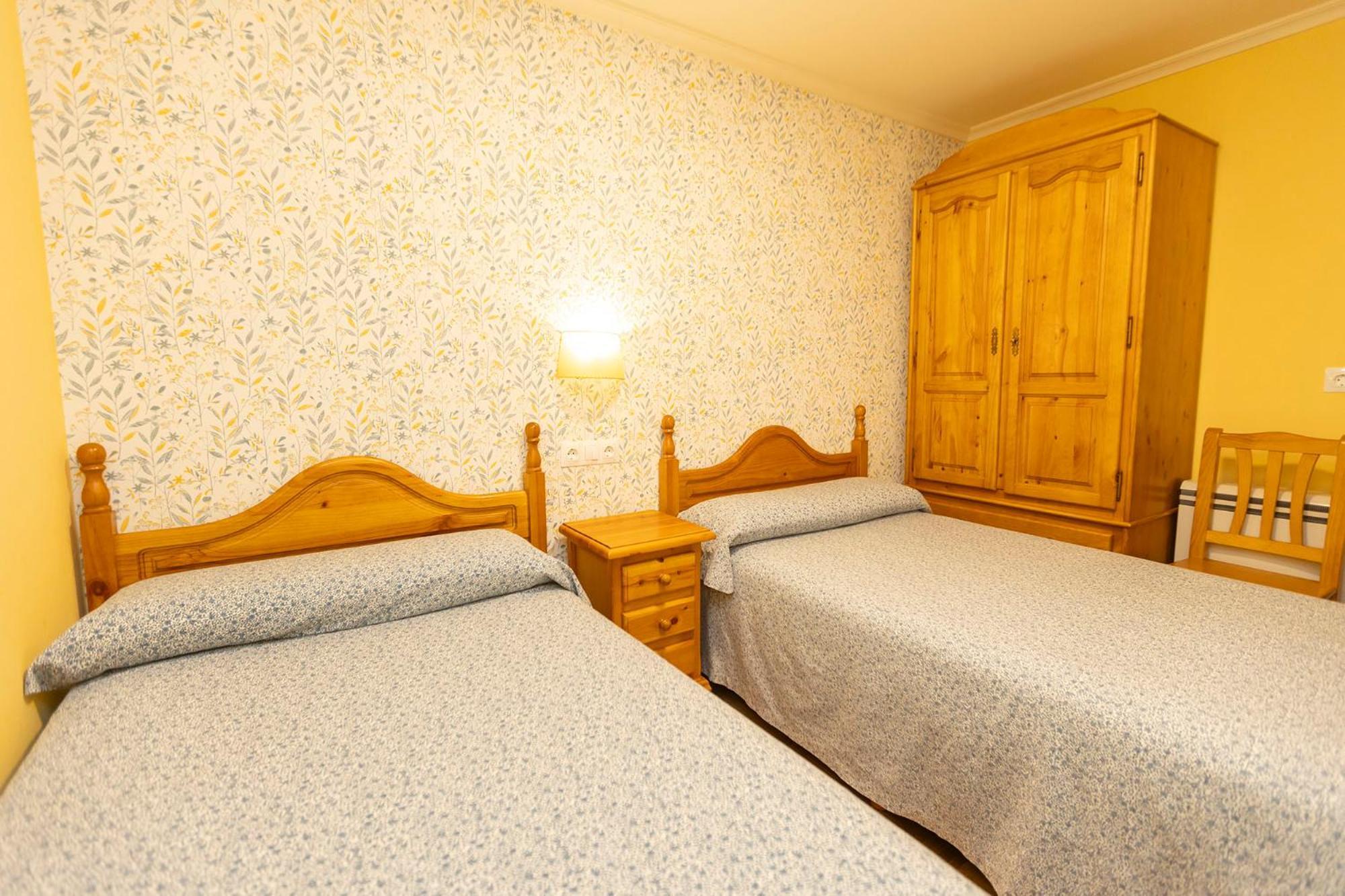 Escuder Apartamentos Turisticos Ribadeo Luaran gambar