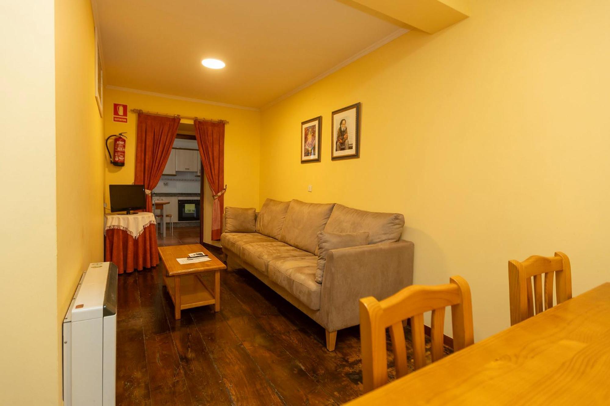 Escuder Apartamentos Turisticos Ribadeo Luaran gambar