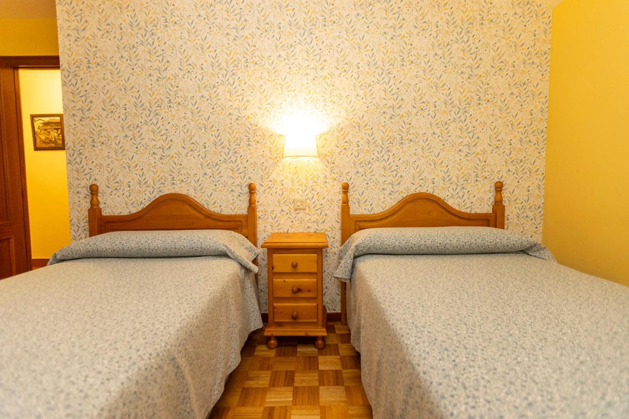 Escuder Apartamentos Turisticos Ribadeo Luaran gambar