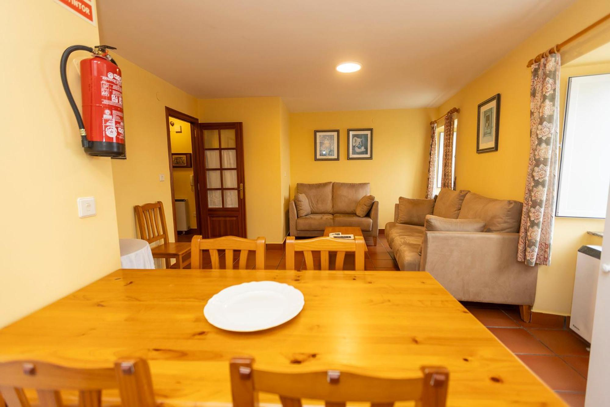 Escuder Apartamentos Turisticos Ribadeo Luaran gambar