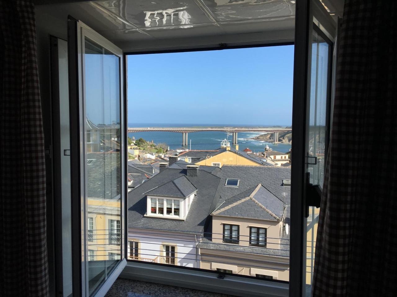 Escuder Apartamentos Turisticos Ribadeo Luaran gambar